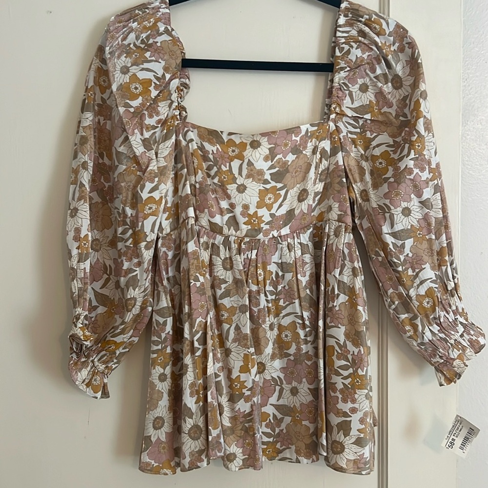 Floral Balloon Sleeve Blouse